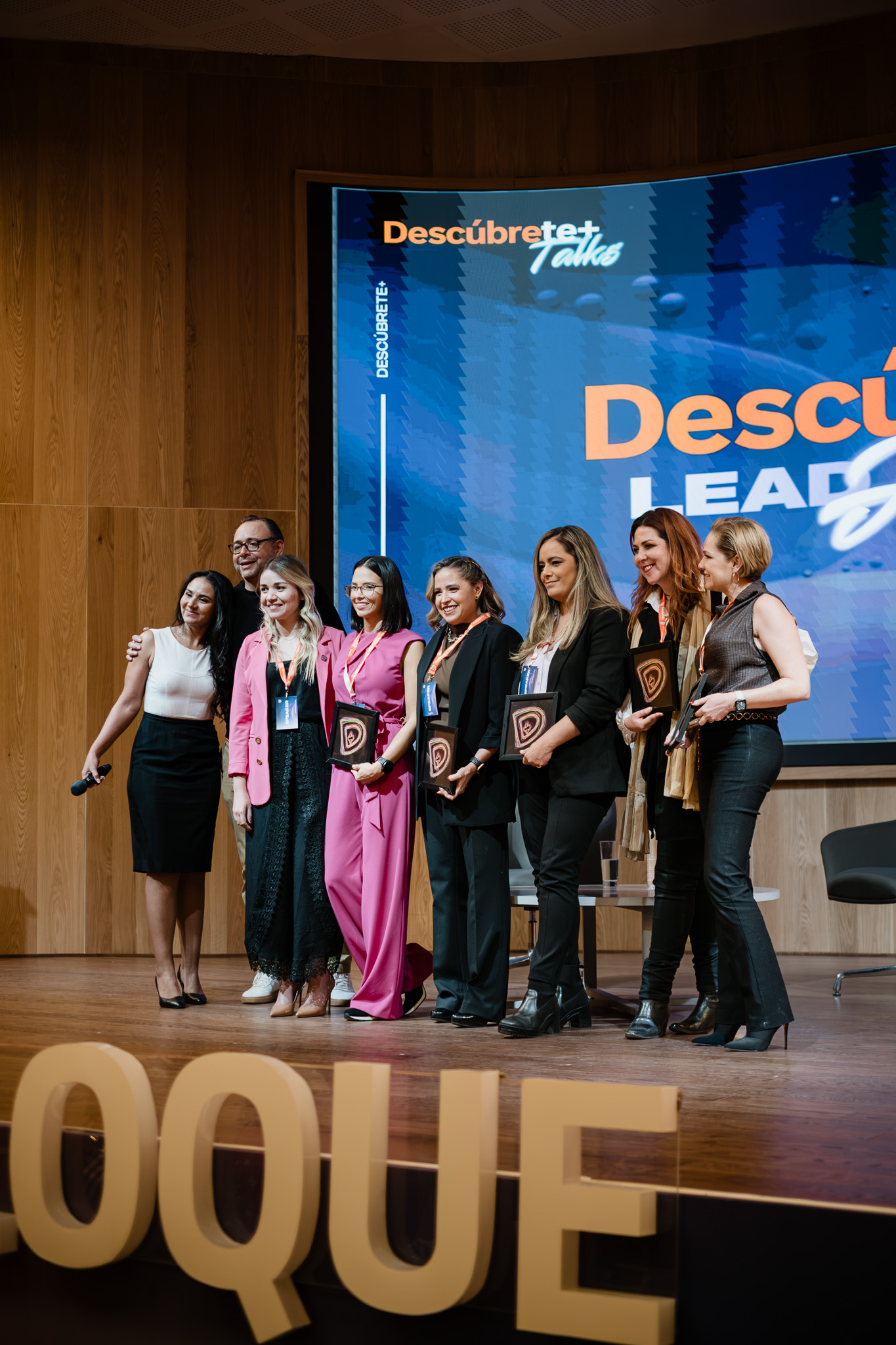 Descúbrete Talks - Conversaciones con referentes internacionales de liderazgo y tecnología